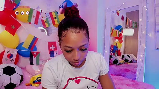 Snapshot of _Zahara_ chatting on July 1, 2026, 11:48 pm Zahara online show from July 1, 2026, 11:48 pm