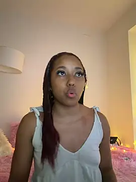Snapshot of _Zahara_ chatting on July 31, 2026, 11:04 pm Zahara online show from July 31, 2026, 11:04 pm
