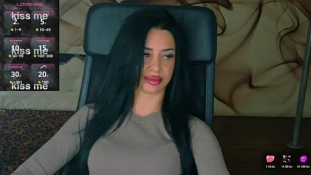 NaomiScarlet online show from November 12, 2025, 10:37 am