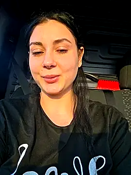 SaraViss20 online show from December 18, 2025, 6:52 am