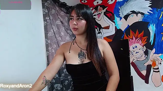 RoxyandAron2 online show from November 2, 2025, 1:35 pm