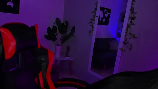 ZoeValencia1 online show from April 4, 2026, 12:57 pm