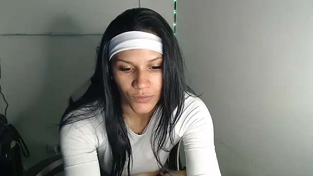 JessGarcia online show from December 18, 2025, 3:18 pm