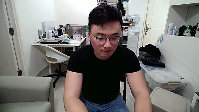 kk1m13 online show from February 3, 2026, 12:10 pm