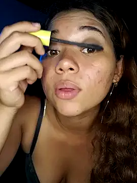 Violethroos online show from April 22, 2026, 4:59 am