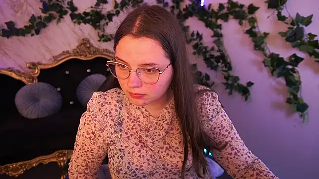 SophieDreamss online show from October 17, 2025, 2:41 pm