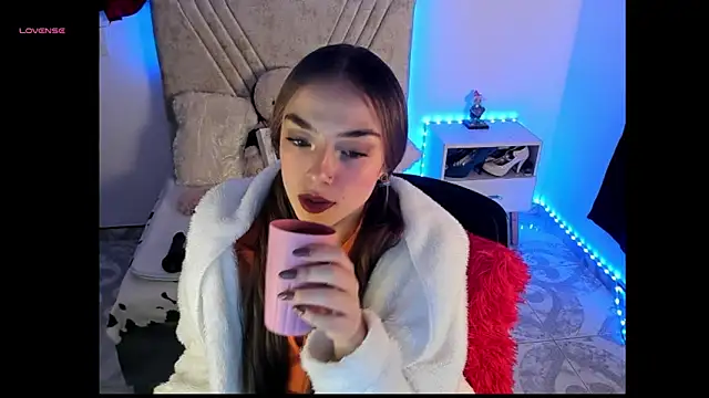 Mia Victoria22 online show from May 1, 2026, 3:33 am