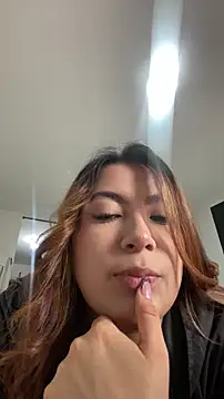 MacarenaRosse online show from December 16, 2025, 8:25 pm