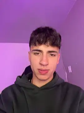 AdrianRinaldi online show from February 10, 2026, 8:24 pm