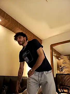 Rafael Mendezz online show from February 17, 2026, 8:48 pm