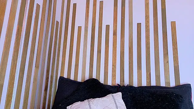 Jennifer Vega1 online show from February 28, 2026, 8:43 pm