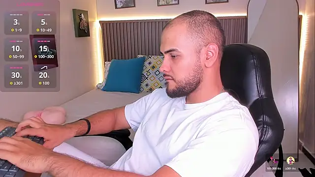 Snapshot of Marcus_Soler chatting on May 4, 2026, 2:02 pm Marcus Soler online show from May 4, 2026, 2:02 pm