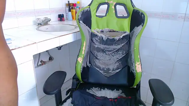 Snapshot of sensualduo chatting on November 20, 2025, 1:33 pm sensualduo online show from November 20, 2025, 1:33 pm