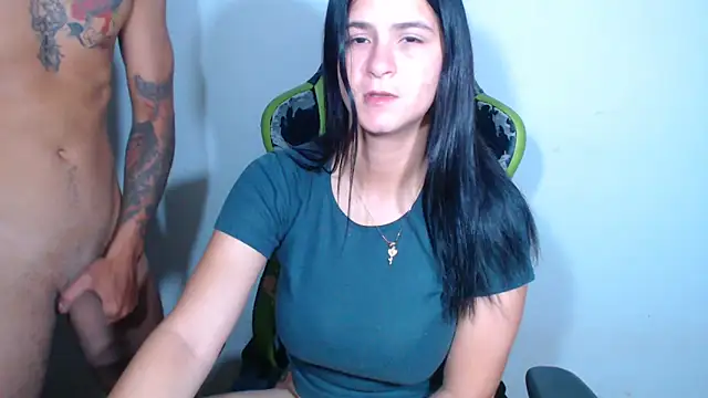 Snapshot of sensualduo chatting on November 26, 2025, 8:37 am sensualduo online show from November 26, 2025, 8:37 am