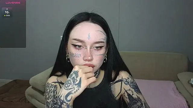 Somniyaa online show from April 12, 2026, 4:23 pm