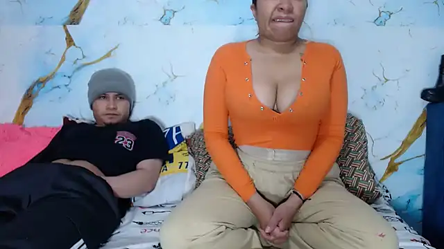 hot lady19 online show from January 15, 2026, 8:01 pm