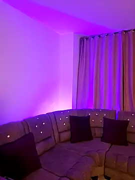 Snapshot of AliishaPss chatting on November 12, 2025, 7:31 am AliishaPss online show from November 12, 2025, 7:31 am