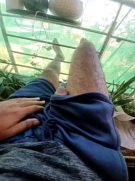 YoursThickDick online show from March 31, 2026, 4:13 am