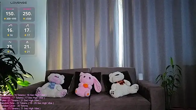 Snapshot of _LittleSammy chatting on May 18, 2026, 8:25 pm LittleSammy online show from May 18, 2026, 8:25 pm
