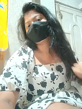 Snapshot of DiyaRoy49 chatting on September 13, 2025, 6:13 am DiyaRoy49 online show from September 13, 2025, 6:13 am