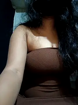 Snapshot of DiyaRoy49 chatting on December 18, 2025, 7:25 am DiyaRoy49 online show from December 18, 2025, 7:25 am