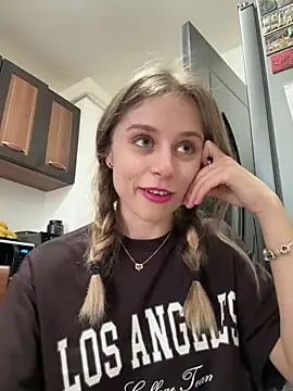 BabyAnais online show from April 14, 2026, 2:56 pm