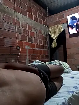 AlfonsoAlbernia online show from April 23, 2026, 1:29 am