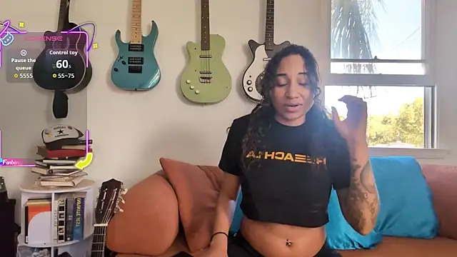 Snapshot of onlystrings chatting on January 14, 2026, 9:20 pm onlystrings online show from January 14, 2026, 9:20 pm