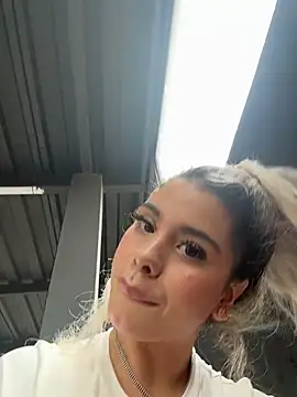 YouCandiSumisa online show from April 5, 2026, 5:43 pm