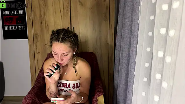 ScarlettSmithX online show from September 25, 2025, 2:59 am