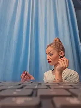 Snapshot of aellabeyonce chatting on November 28, 2025, 10:29 am aellabeyonce online show from November 28, 2025, 10:29 am