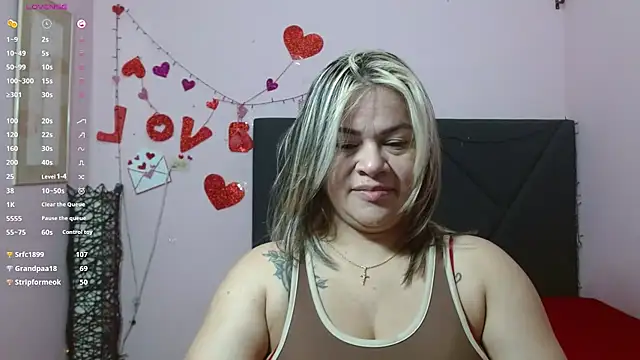 Snapshot of pamela_echeverria chatting on June 3, 2026, 11:13 am pamela echeverria online show from June 3, 2026, 11:13 am