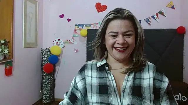 Snapshot of pamela_echeverria chatting on July 8, 2026, 11:15 am pamela echeverria online show from July 8, 2026, 11:15 am