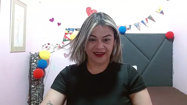 Snapshot of pamela_echeverria chatting on July 11, 2026, 11:35 am pamela echeverria online show from July 11, 2026, 11:35 am