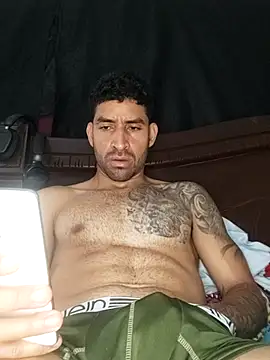 Alexsexygamer online show from April 15, 2026, 1:18 pm