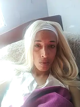 Snapshot of catrina_love chatting on September 13, 2025, 9:58 pm catrina love online show from September 13, 2025, 9:58 pm