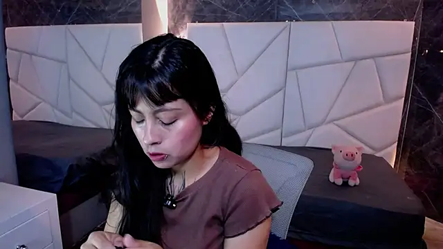 sophiaa 7 online show from February 10, 2026, 11:25 am