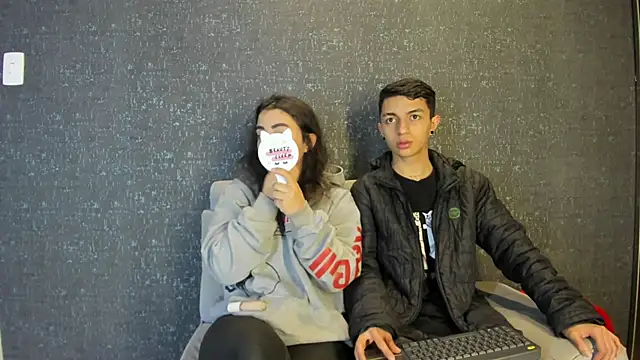 Snapshot of NickandAbby_ chatting on December 21, 2025, 12:12 pm NickandAbby online show from December 21, 2025, 12:12 pm