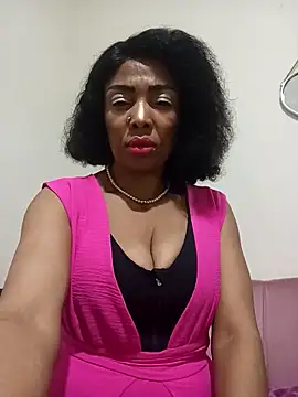 Snapshot of SEXYMOANSXX chatting on October 18, 2025, 1:41 am SEXYMOANSXX online show from October 18, 2025, 1:41 am