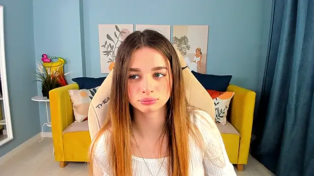 SweetyLicky online show from September 21, 2025, 4:30 pm