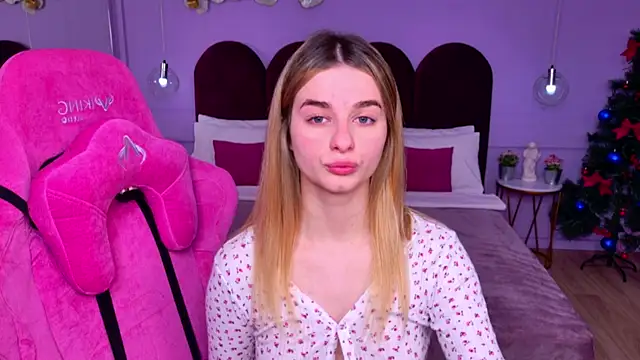 SweetyLicky online show from December 15, 2025, 4:22 pm