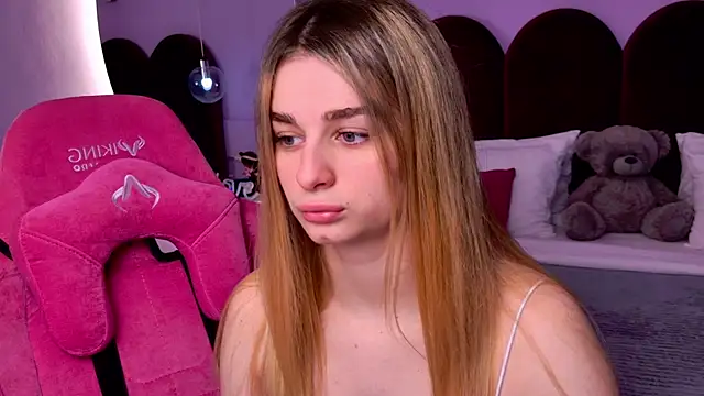 SweetyLicky online show from January 7, 2026, 4:09 pm