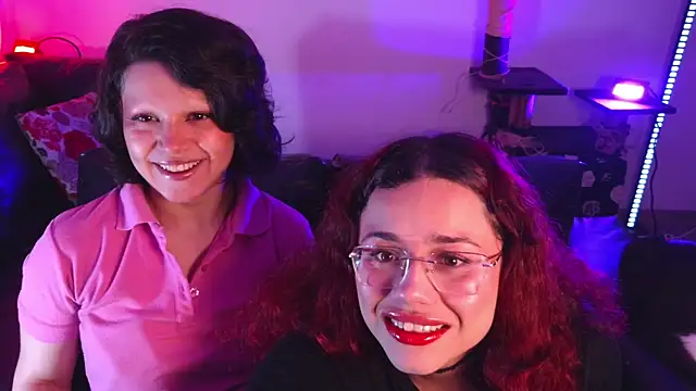 marsearth22  online show from April 7, 2026, 3:18 am