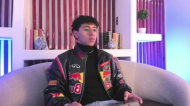 Snapshot of Troy_dalton chatting on September 29, 2025, 7:19 pm Troy dalton online show from September 29, 2025, 7:19 pm