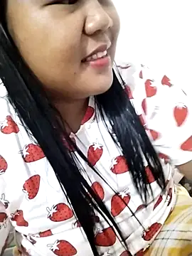 Snapshot of big_booty15 chatting on November 22, 2025, 11:09 am big booty15 online show from November 22, 2025, 11:09 am