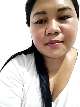 Snapshot of big_booty15 chatting on November 28, 2025, 2:53 pm big booty15 online show from November 28, 2025, 2:53 pm