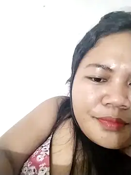 Snapshot of big_booty15 chatting on December 2, 2025, 11:04 am big booty15 online show from December 2, 2025, 11:04 am