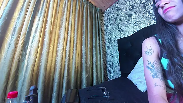 Snapshot of DanielaMonroe chatting on September 24, 2025, 8:23 pm DanielaMonroe online show from September 24, 2025, 8:23 pm