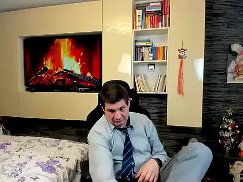 SpartacusDaddy48 online show from February 16, 2026, 4:08 am