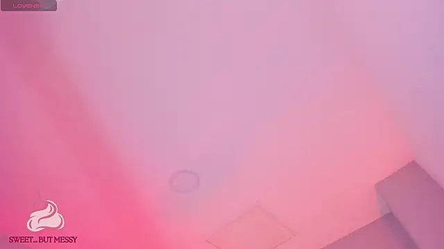 Azurra amatto2 online show from April 16, 2026, 9:04 pm